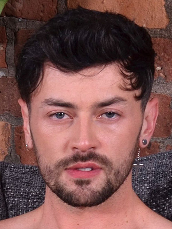 Jeze James