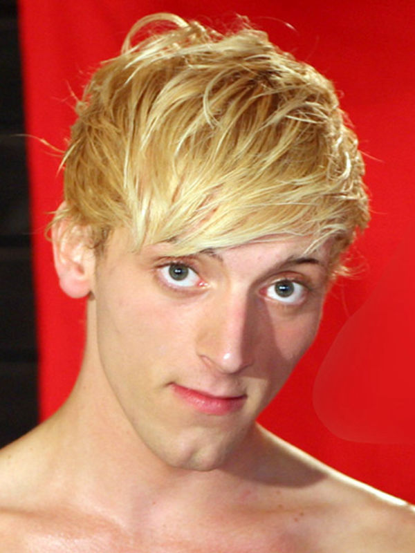 Nail Brooks