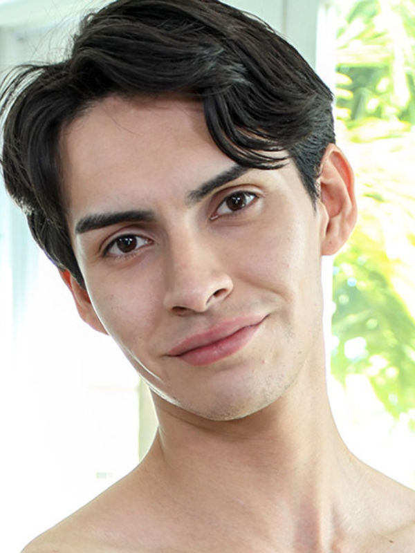 Aaron Perez